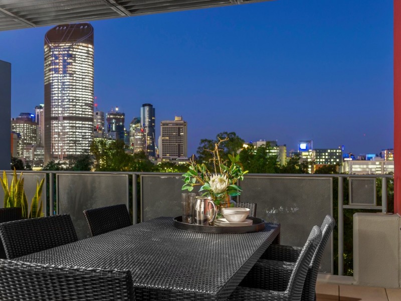 2403/184 Grey Street, South Brisbane QLD 4101