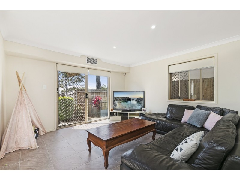 4/11 Tripcony Place, Wakerley QLD 4154