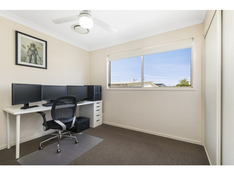4/11 Tripcony Place, Wakerley QLD 4154