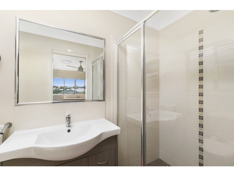 4/11 Tripcony Place, Wakerley QLD 4154