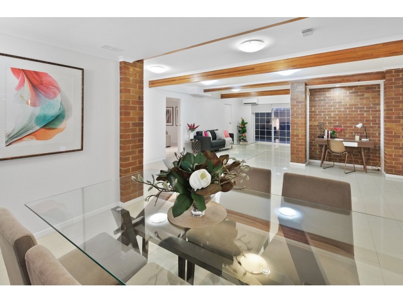 36 Durimbil Street, Camp Hill QLD 4152