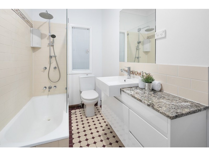 36 Durimbil Street, Camp Hill QLD 4152