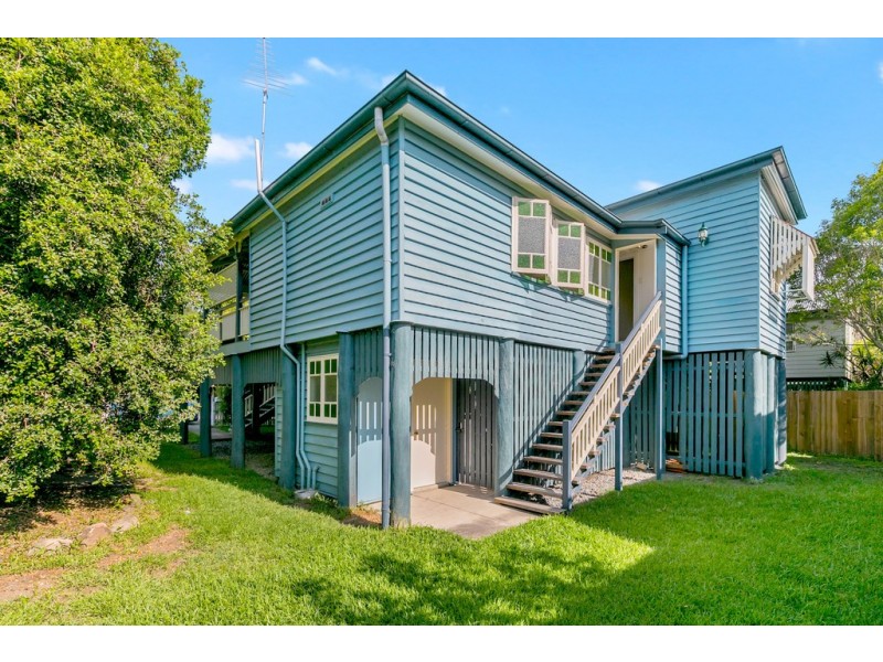 27 Mearns Street, Fairfield QLD 4103