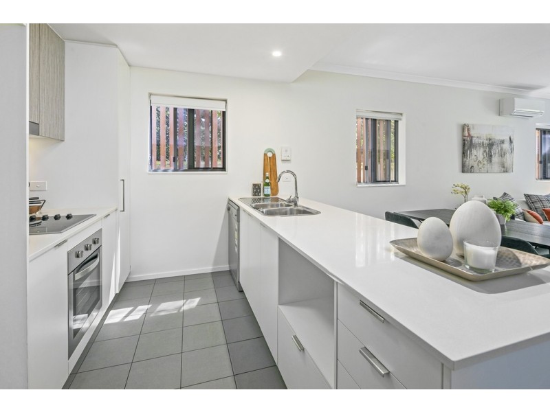 18/66 Waldheim Street, Annerley QLD 4103