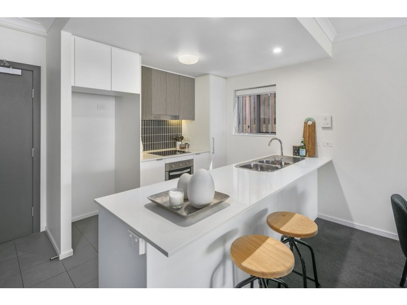 18/66 Waldheim Street, Annerley QLD 4103