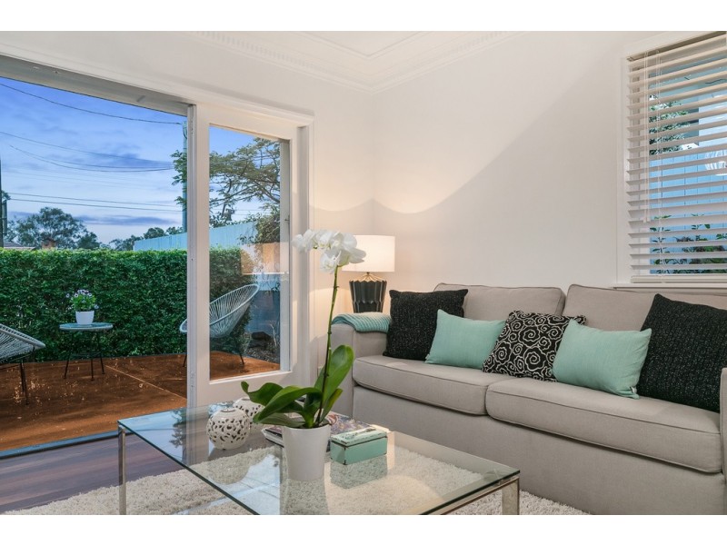 501 Cavendish Road, Coorparoo QLD 4151