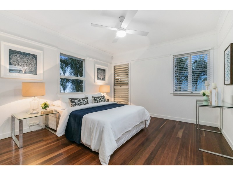 501 Cavendish Road, Coorparoo QLD 4151