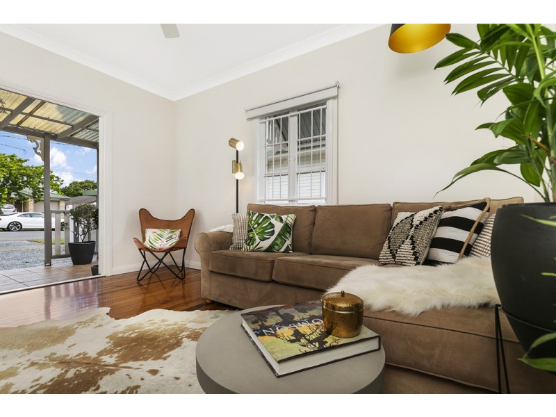 23 Keeling Street, Coopers Plains QLD 4108