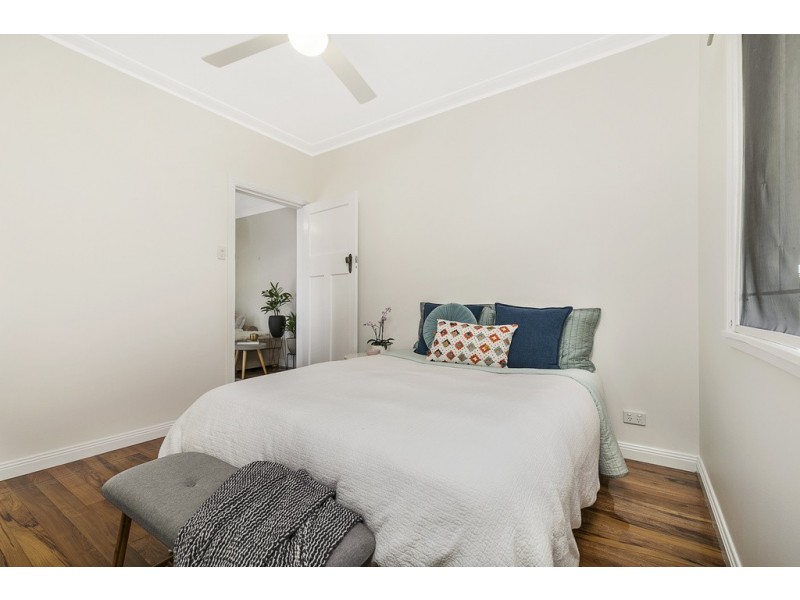 23 Keeling Street, Coopers Plains QLD 4108