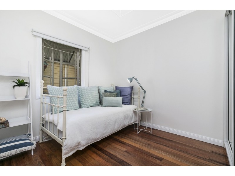 23 Keeling Street, Coopers Plains QLD 4108