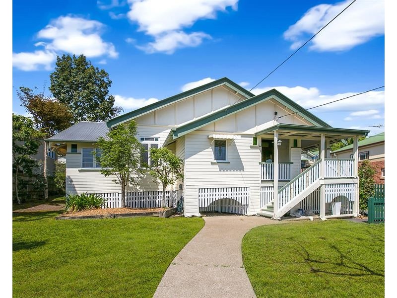 30 Headfort Street, Greenslopes QLD 4120