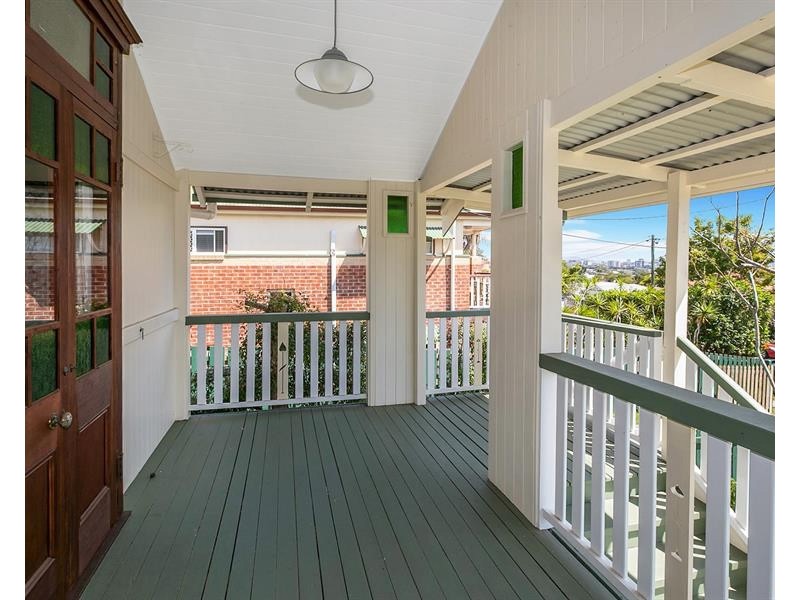 30 Headfort Street, Greenslopes QLD 4120