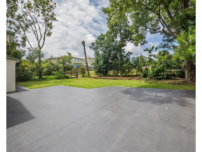 30 Headfort Street, Greenslopes QLD 4120