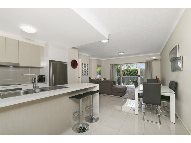 2/73 Mildmay Street, Fairfield QLD 4103
