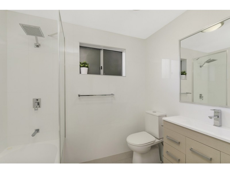 2/73 Mildmay Street, Fairfield QLD 4103