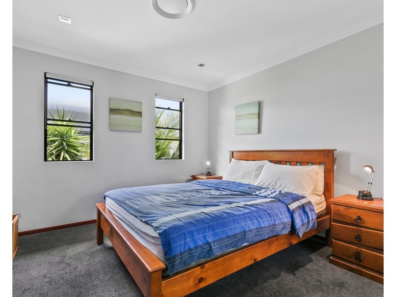 9 Military Close, Annerley QLD 4103