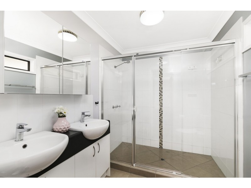 1/63 Gustavson Street, Annerley QLD 4103