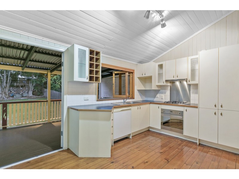 32 Aylesford Street, Annerley QLD 4103