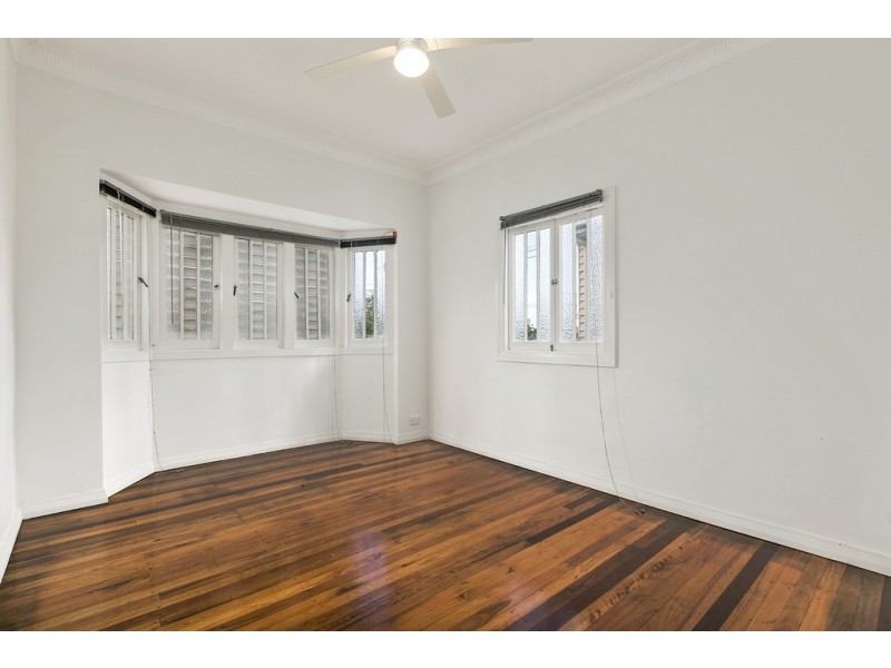 92 Cedar Street, Greenslopes QLD 4120