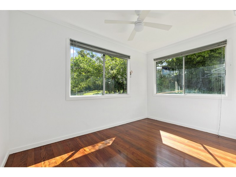 92 Cedar Street, Greenslopes QLD 4120