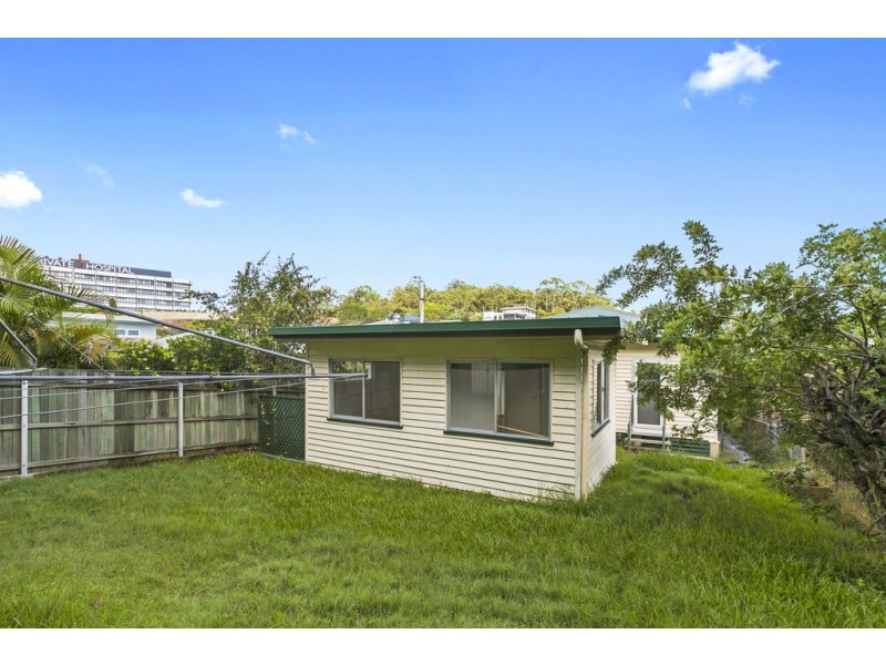 92 Cedar Street, Greenslopes QLD 4120