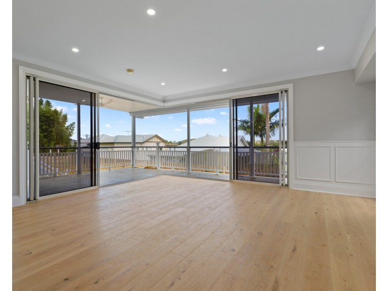 11 Dempsey Street, Annerley QLD 4103