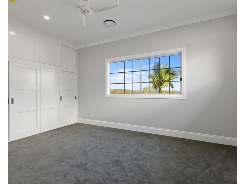 11 Dempsey Street, Annerley QLD 4103