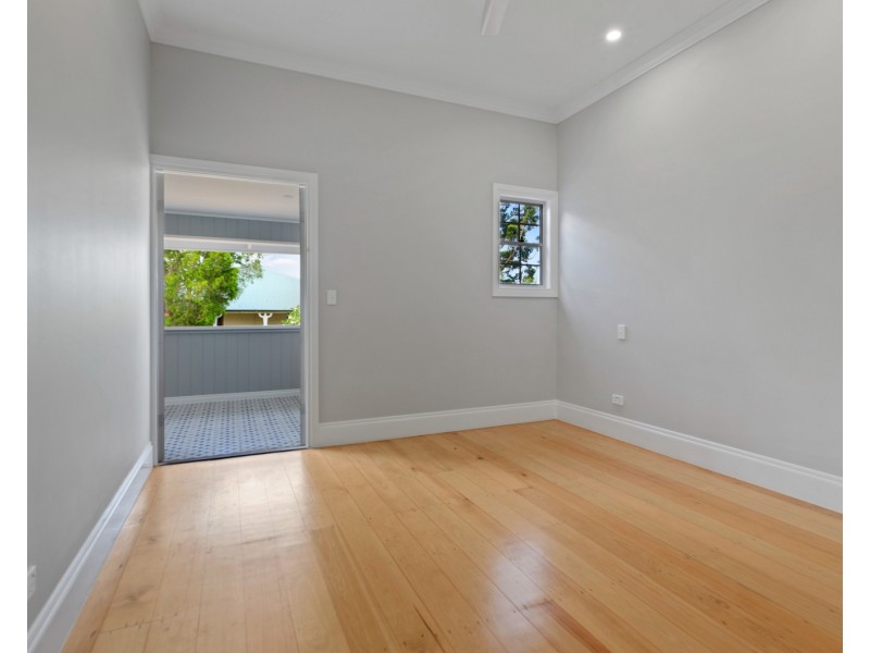 11 Dempsey Street, Annerley QLD 4103