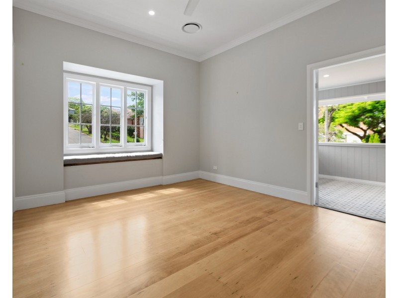 11 Dempsey Street, Annerley QLD 4103
