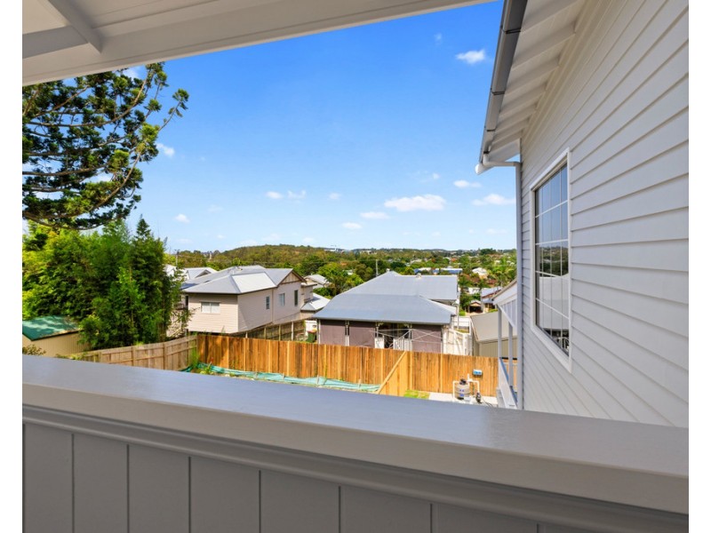11 Dempsey Street, Annerley QLD 4103