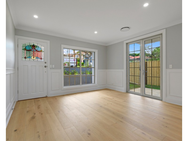11 Dempsey Street, Annerley QLD 4103
