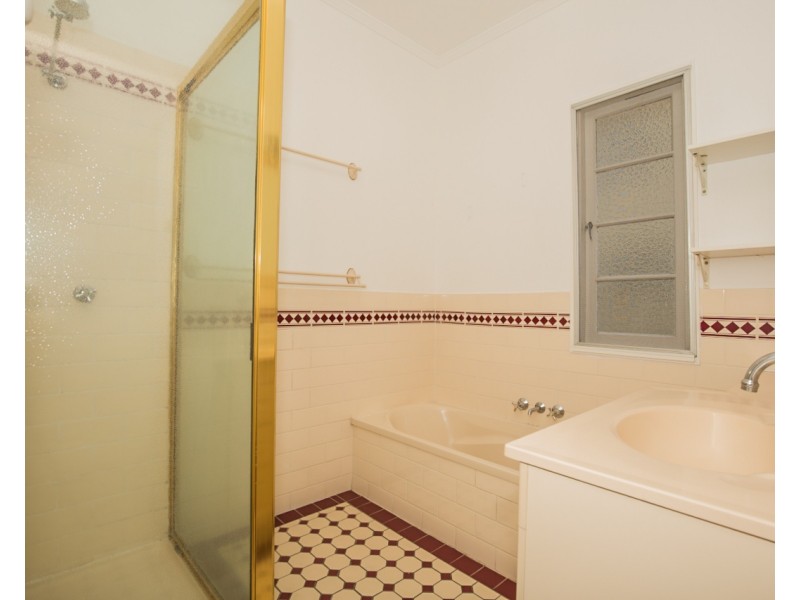 120 Waterton Street, Annerley QLD 4103