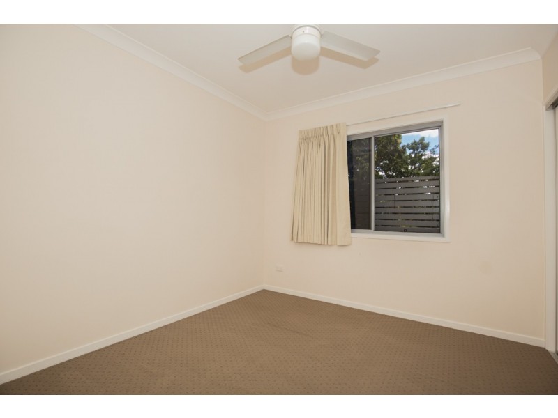 8/27 Steele Street, Holland Park QLD 4121