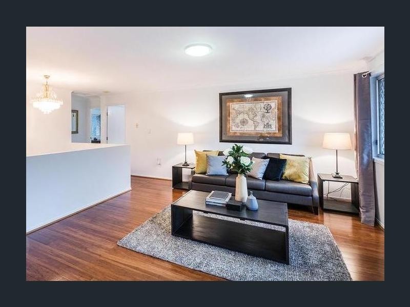 5 Conifer Street, Carindale QLD 4152