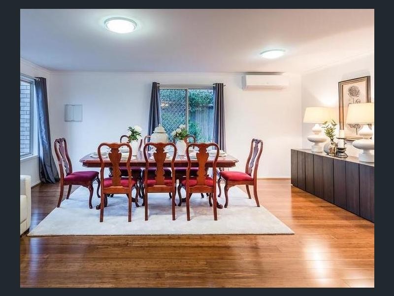 5 Conifer Street, Carindale QLD 4152