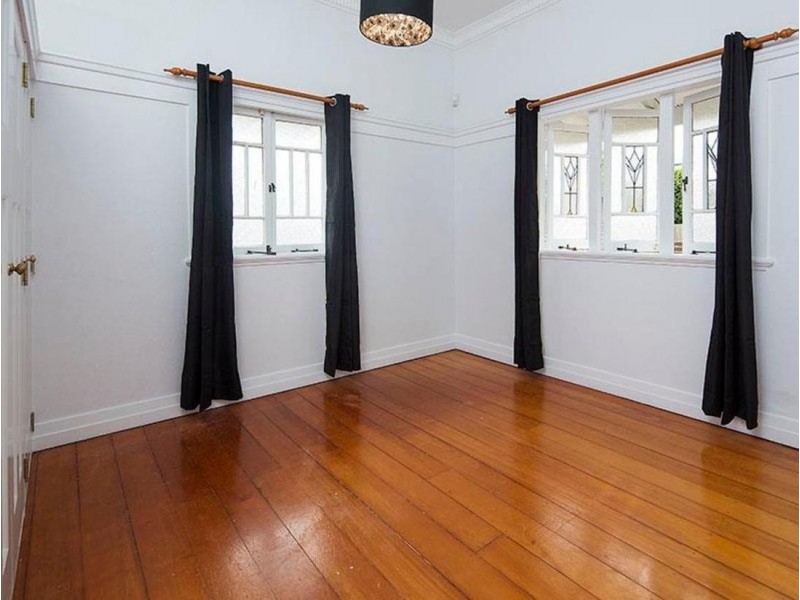 68 Frederick Street, Annerley QLD 4103