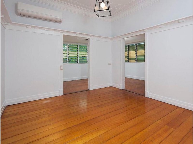 68 Frederick Street, Annerley QLD 4103