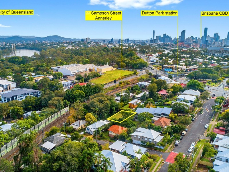 11 Sampson Street, Annerley QLD 4103