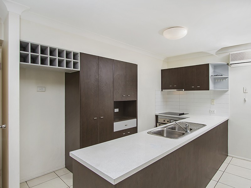 2/9 Tamworth Street, Annerley QLD 4103
