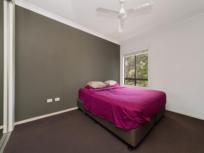 8/65 Park Road, Yeronga QLD 4104