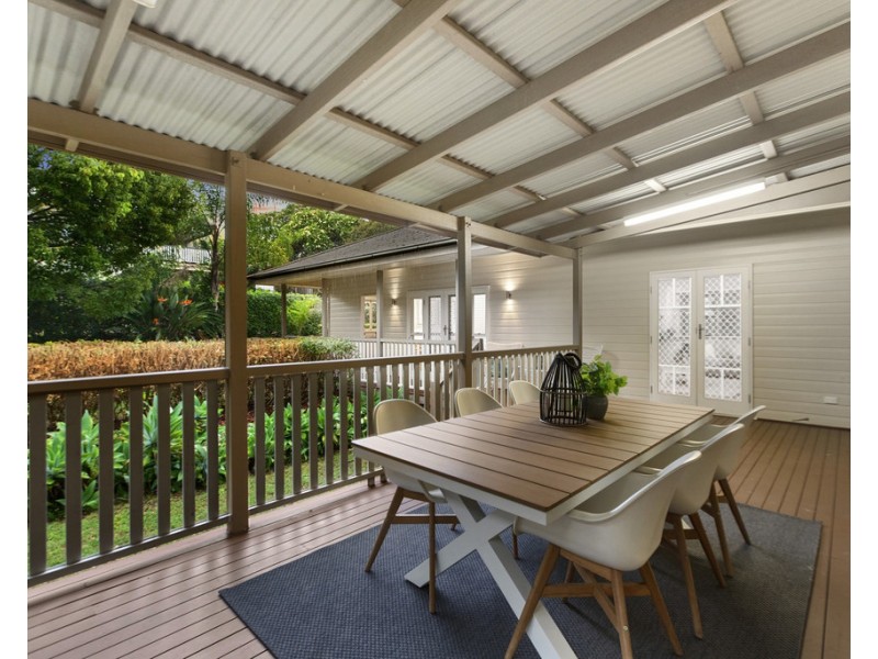 37 Cavillon Street, Holland Park QLD 4121