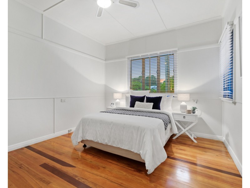 37 Cavillon Street, Holland Park QLD 4121