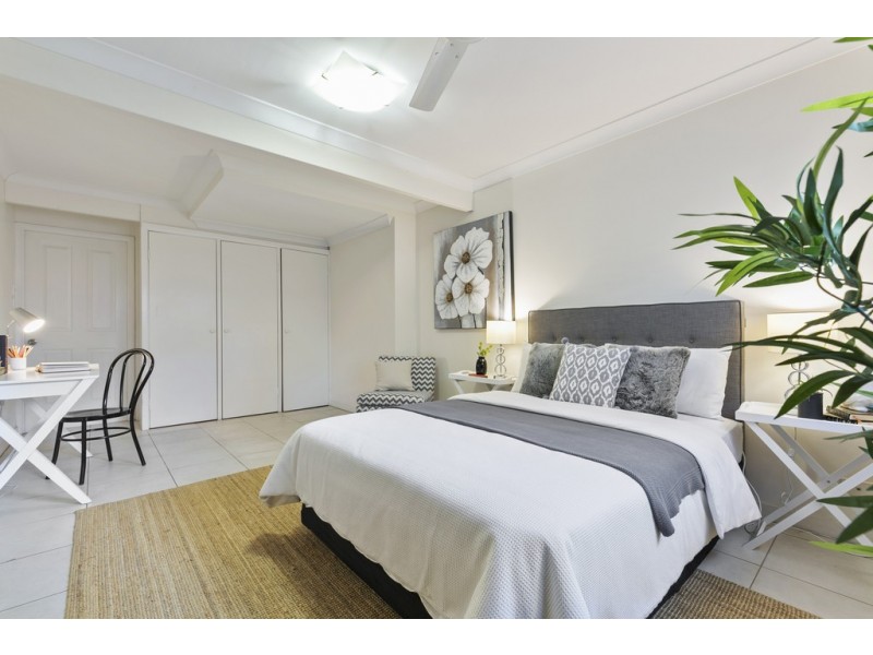 1/18 Kingsley Parade, Yeronga QLD 4104