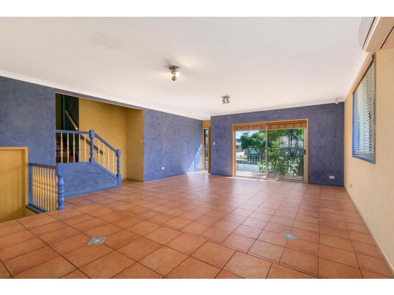 11 Bosworth Street, Coopers Plains QLD 4108