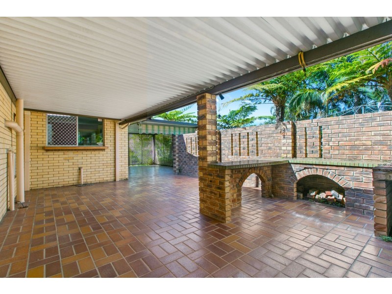 11 Bosworth Street, Coopers Plains QLD 4108