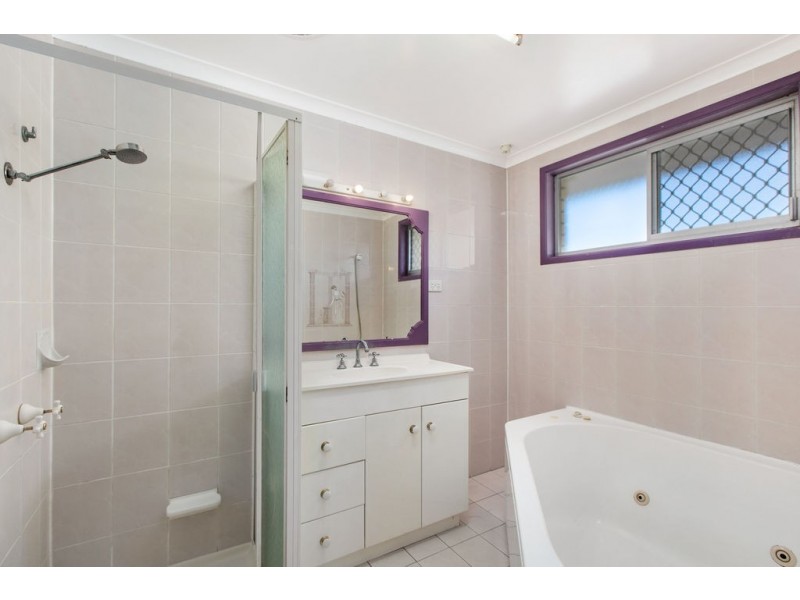 11 Bosworth Street, Coopers Plains QLD 4108