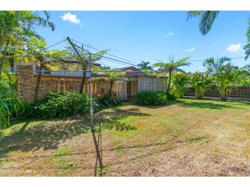 11 Bosworth Street, Coopers Plains QLD 4108