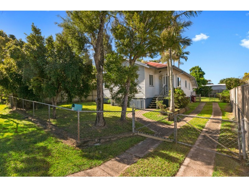 12 Macklin Street, Holland Park QLD 4121