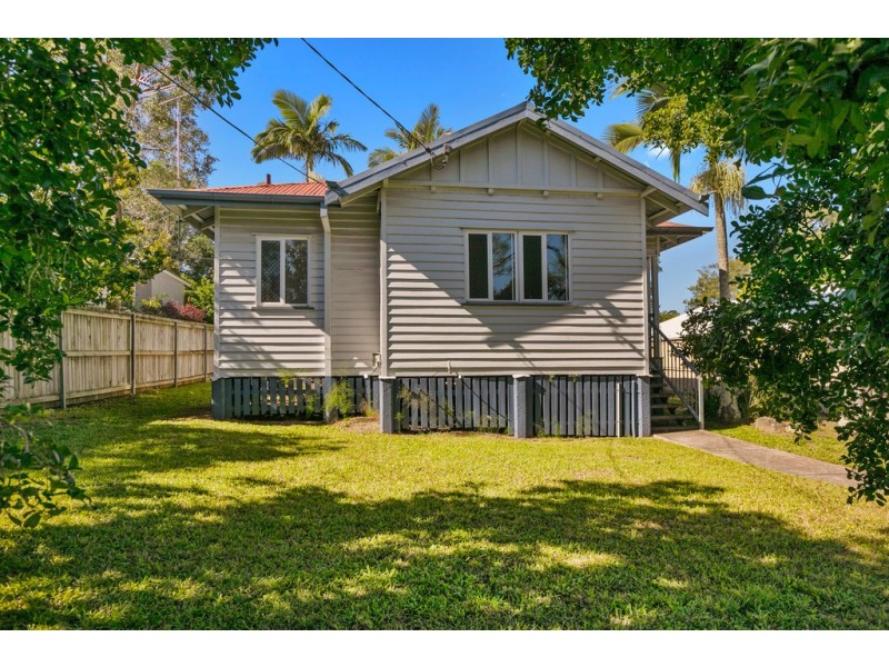 12 Macklin Street, Holland Park QLD 4121