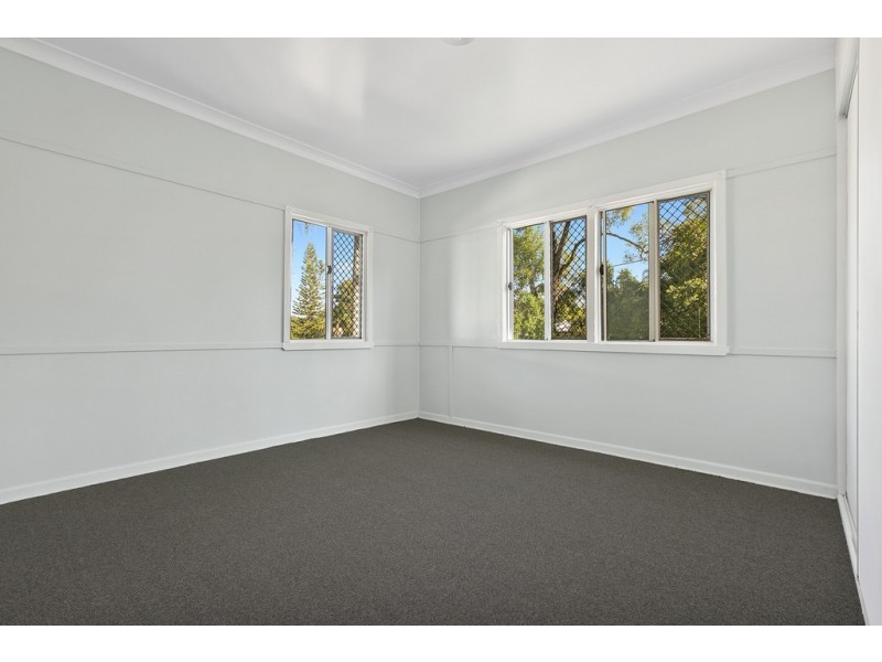 12 Macklin Street, Holland Park QLD 4121